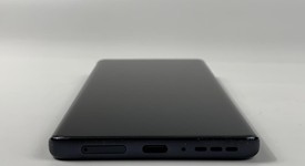 Mint
													Motorola Edge (2024) - Spectrum, Midnight Blue, 256 GB, photo 4 of 7