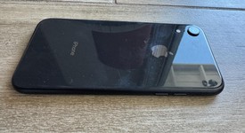 Good
													Apple iPhone Xr - AT&T, Black, 64 GB, A1984, photo 3 of 6