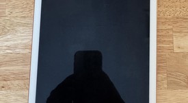 Good
													Apple iPad Pro 9.7" - Wi-Fi, Rose Gold, 128 GB, A1673, photo 1 of 4