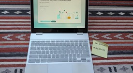 Good
													Google Pixelbook - I5, Silver, 128 GB, 8 GB, photo 1 of 5