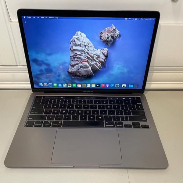 MacBook Pro 2020 - 13 inch - 512 GB, Gray, 16 GB, Intel Core i5