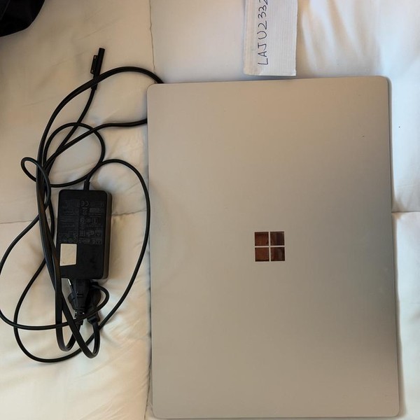 Microsoft Surface Laptop 5 - 256 GB, Platinum, 8 GB, Intel Core i7, 15 inch