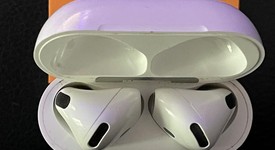 Used
													Apple AirPods 4th Gen - Standard, photo 1 of 5