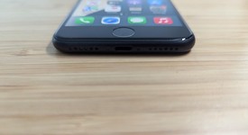 Good
													Apple iPhone SE 3rd Gen 2022 - Unlocked, Midnight, 128 GB, A2595, photo 3 of 15