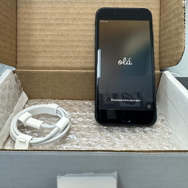 Apple iPhone SE 3rd Gen 2022 - Unlocked, 64 GB, Midnight, A2595