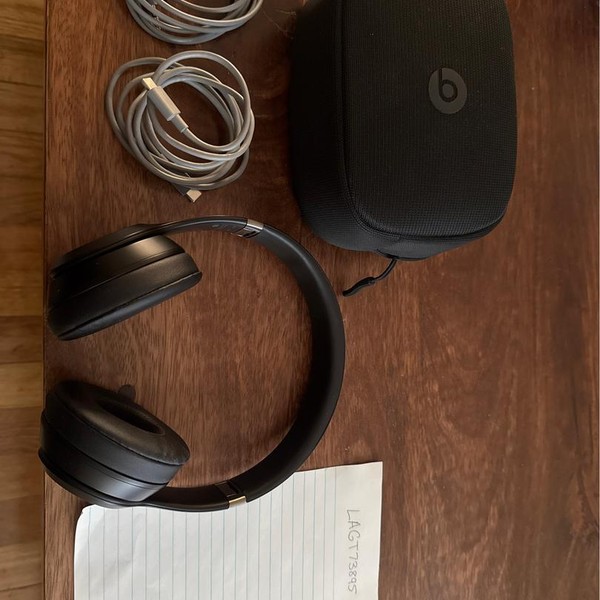 Beats Solo 4 - Black