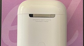 Used
													Apple AirPods 2nd Gen - Lightning Case, photo 3 of 6