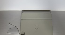 Used
													Apple Magic Keyboard for iPad - White, photo 3 of 3
