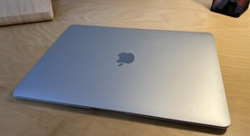 Fair
													MacBook Air 2020 - 13" - Apple M1, Silver, 256 GB, 8 GB, photo 1 of 16