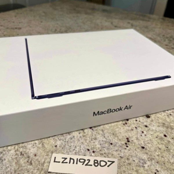 MacBook Air 2025 (M4) - 13 inch - 512 GB, Midnight, 16 GB, Apple M4