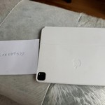 Used Apple Magic Keyboard for iPad Pro - White