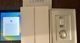 Good
													Apple iPad 9th Gen - Wi-Fi, Silver, 256 GB, A2602, photo 3 of 7