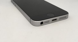 Good
													Apple iPhone SE 1st Gen 2016 - Sprint, Grey, 32 GB, A1723, photo 5 of 12