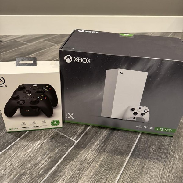 Xbox Series X (2020) - 1 TB, Robot White, All-Digital