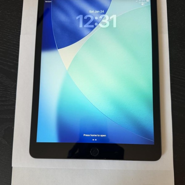 Apple iPad 9th Gen - Unlocked, Gray, 64 GB, A2603