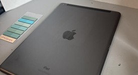 Good
													Apple iPad 9th Gen - Unlocked, Gray, 64 GB, A2603, photo 4 of 5