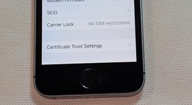Good
													Apple iPhone SE 1st Gen 2016 - Unlocked, Grey, 64 GB, A1662, photo 3 of 5