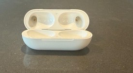 Used
													Apple AirPods Pro 1st Gen - Wireless Case, photo 5 of 7
