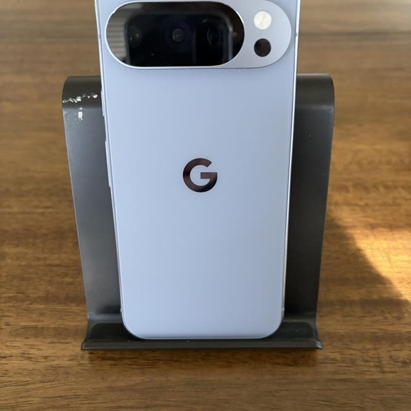 Google Pixel 10 Pro - Unlocked, 128 GB, Moonstone, G4QUR