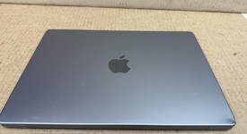Fair
													MacBook Pro Late 2023 (M3) - 14" - Apple M3, Silver, 512 GB, 8 GB, 10-core GPU, photo 4 of 8