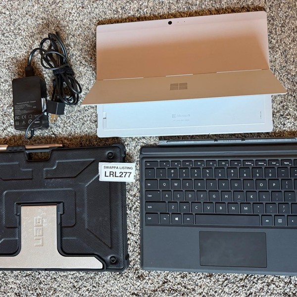 Microsoft Surface Pro 5 (2017) - Unlocked, 256 GB, Silver, 8 GB, LTE