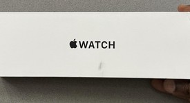 New
													Apple Watch SE 2nd Gen 44mm - Midnight, A2723 - GPS, Aluminum, photo 2 of 5