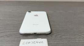Good
													Apple iPhone Xr - Unlocked, White, 64 GB, A1984, photo 3 of 8