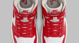 New
													Jordan 1 Retro High OG Varsity Red (Women's) - 8.5, photo 4 of 8
