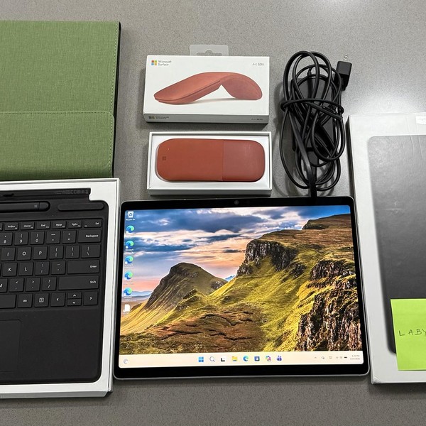 Microsoft Surface Pro 10 - Wi-Fi, 256 GB, Black, 16 GB, Intel Core Ultra 5