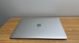 Good
													MacBook Air 2020 - 13" - Apple M1, Silver, 256 GB, 8 GB, photo 3 of 6
