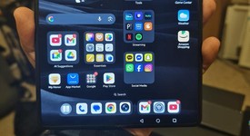 Mint
													Honor Magic V5 - Unlocked Non-US, Black, 512 GB, 16 GB, photo 5 of 9