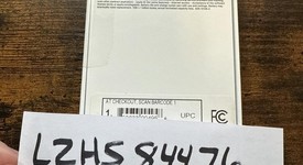 New
													Apple iPhone SE 3rd Gen 2022 - Unlocked, Midnight, 64 GB, A2595, photo 2 of 5