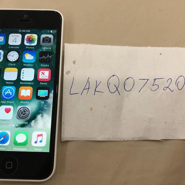 Apple iPhone 5C - Unlocked, 16 GB, White, A1532, GSM