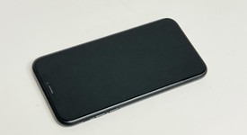 Mint
													Apple iPhone Xr - Unlocked, Black, 64 GB, A1984, photo 2 of 10