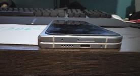 Mint
													Google Pixel 9 Pro Fold - Unlocked, Porcelain, 256 GB, GGH2X, photo 5 of 7