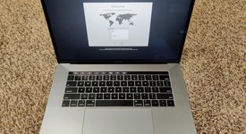 Good
													MacBook Pro 2018 (With Touch Bar) - 15" - I7, Gray, 256 GB, 16 GB, photo 3 of 6