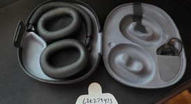 Used
													Sony WH-1000XM6 - Black, photo 1 of 2