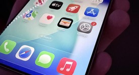 Good
													Apple iPhone 16 Pro Max - AT&T, Natural, 1 TB, A3084, photo 3 of 9