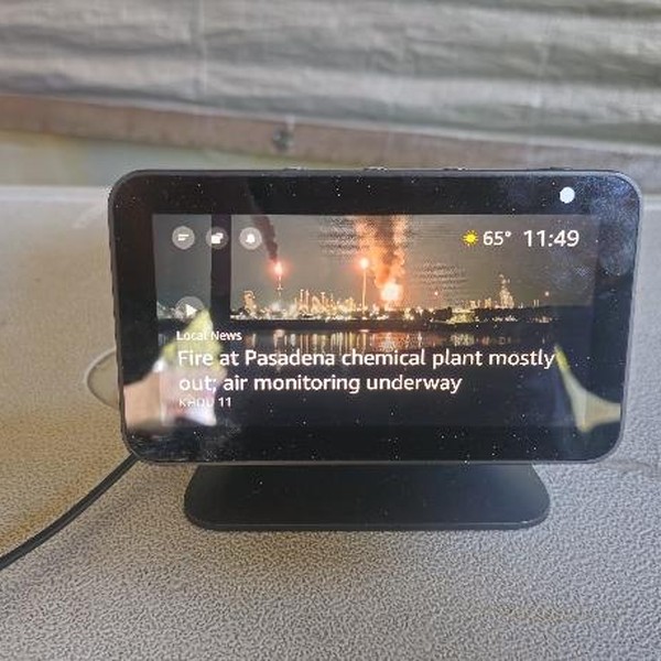 Amazon Echo Show 5 1st Gen - Charcoal