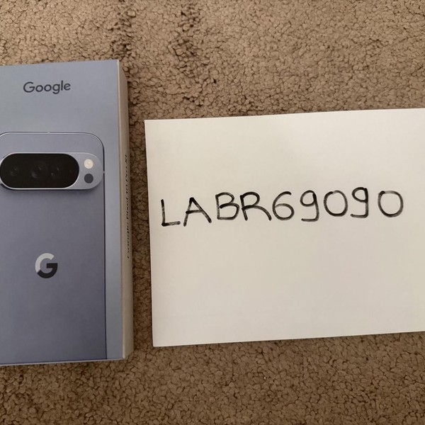 Google Pixel 10 Pro XL - Unlocked, 256 GB, Moonstone, GUL82