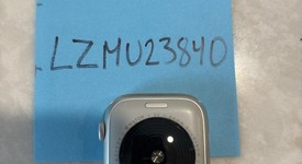 Good
													Apple Watch SE 2nd Gen 44mm - Silver, A2723 - GPS, Aluminum, photo 3 of 3