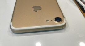 Fair
													Apple iPhone 7 - AT&T, Gold, 32 GB, A1778, photo 5 of 5