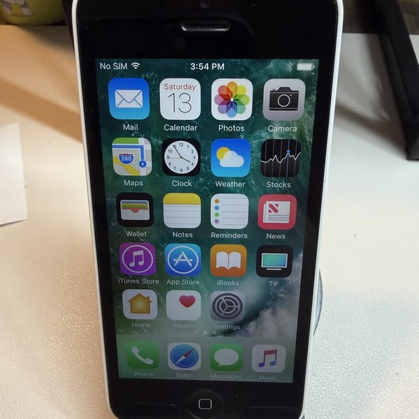 Apple iPhone 5C - Unlocked, 8 GB, White, A1532, GSM