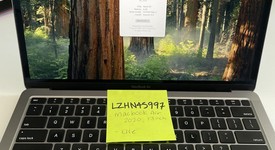 Good
													MacBook Air 2020 - 13" - Apple M1, Silver, 256 GB, 8 GB, photo 3 of 6