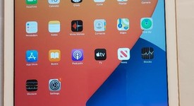 Mint
													Apple iPad 6th Gen - Wi-Fi, Gold, 32 GB, A1893, photo 6 of 6