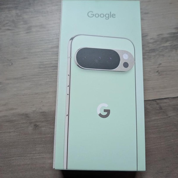 Google Pixel 10 Pro - Unlocked, 256 GB, Jade, G4QUR