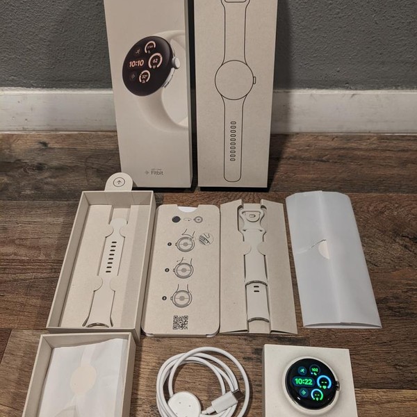 Google Pixel Watch 3 - Wi-Fi, Silver, 41mm, Wi-Fi