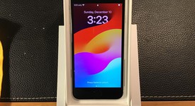 Mint
													Apple iPhone SE 2nd Gen 2020 - Total by Verizon, White, 64 GB, A2275, photo 1 of 9