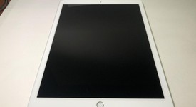 Good
													Apple iPad Pro 12.9" 2nd Gen 2017 - Wi-Fi, Silver, 64 GB, photo 4 of 11
