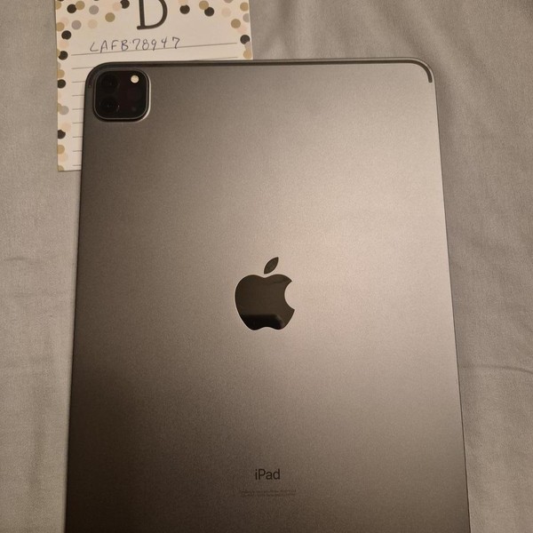 Apple iPad Pro 11 inch 2nd Gen 2020 - Wi-Fi, 128 GB, Gray, A2228